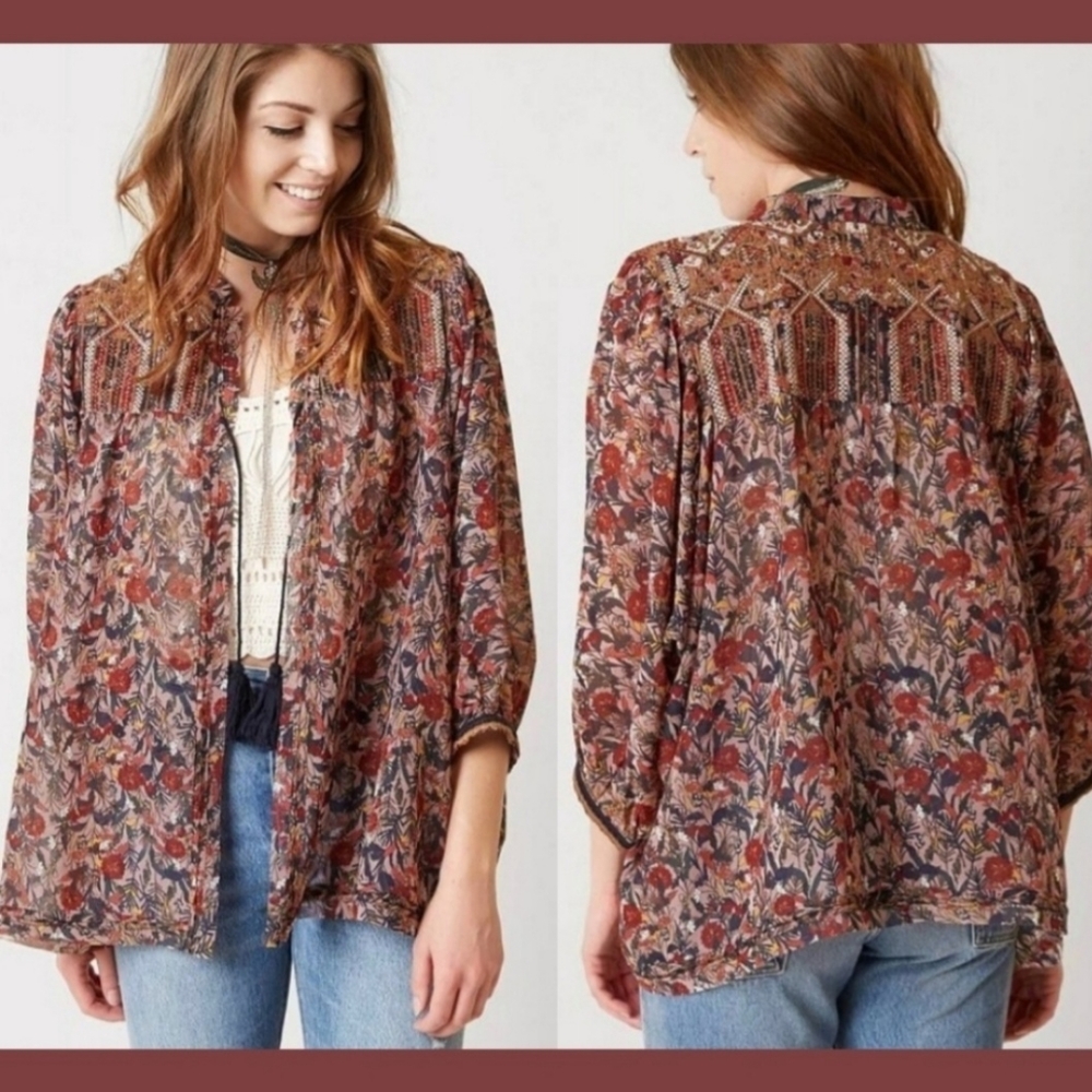 Gimmicks by BKE Lace Sheer Open Front Kimono Blouse Size M Embroidered Floral